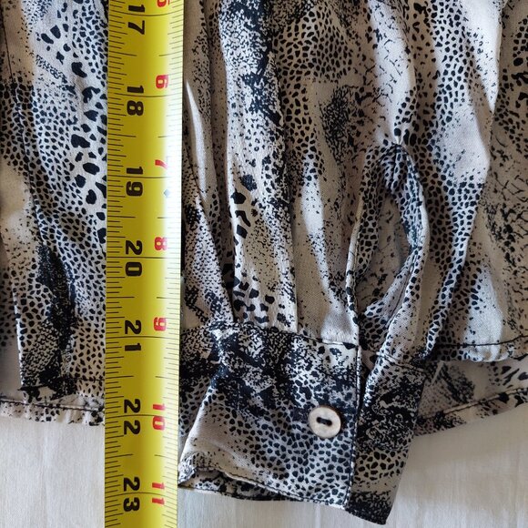Allison Taylor Snake Print 100% Silk Blouse, Size S - Picture 6 of 7